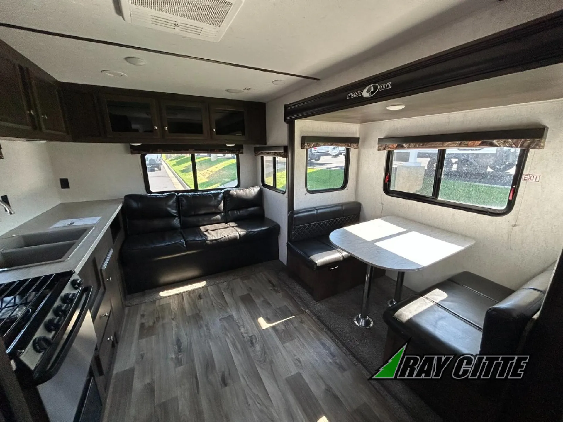 2019 Starcraft Mossy Oak 23RLS - Photo 3