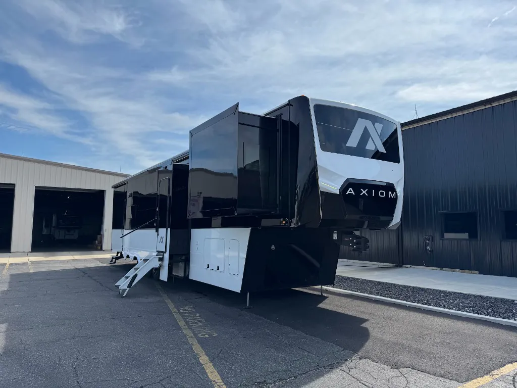 2027 Axiom Vendetta V4260 - Photo 4