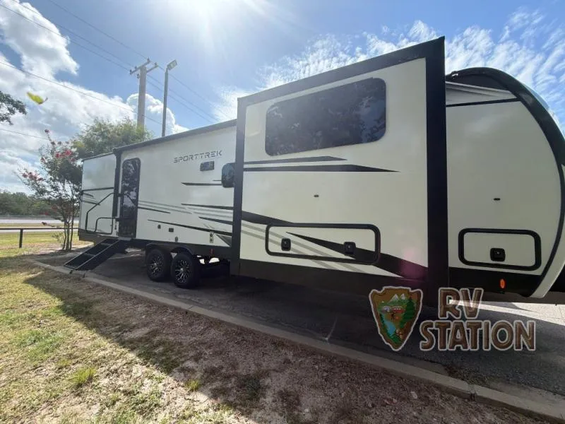 2027 Venture RV SportTrek Touring Edition 292VRB - Main photo