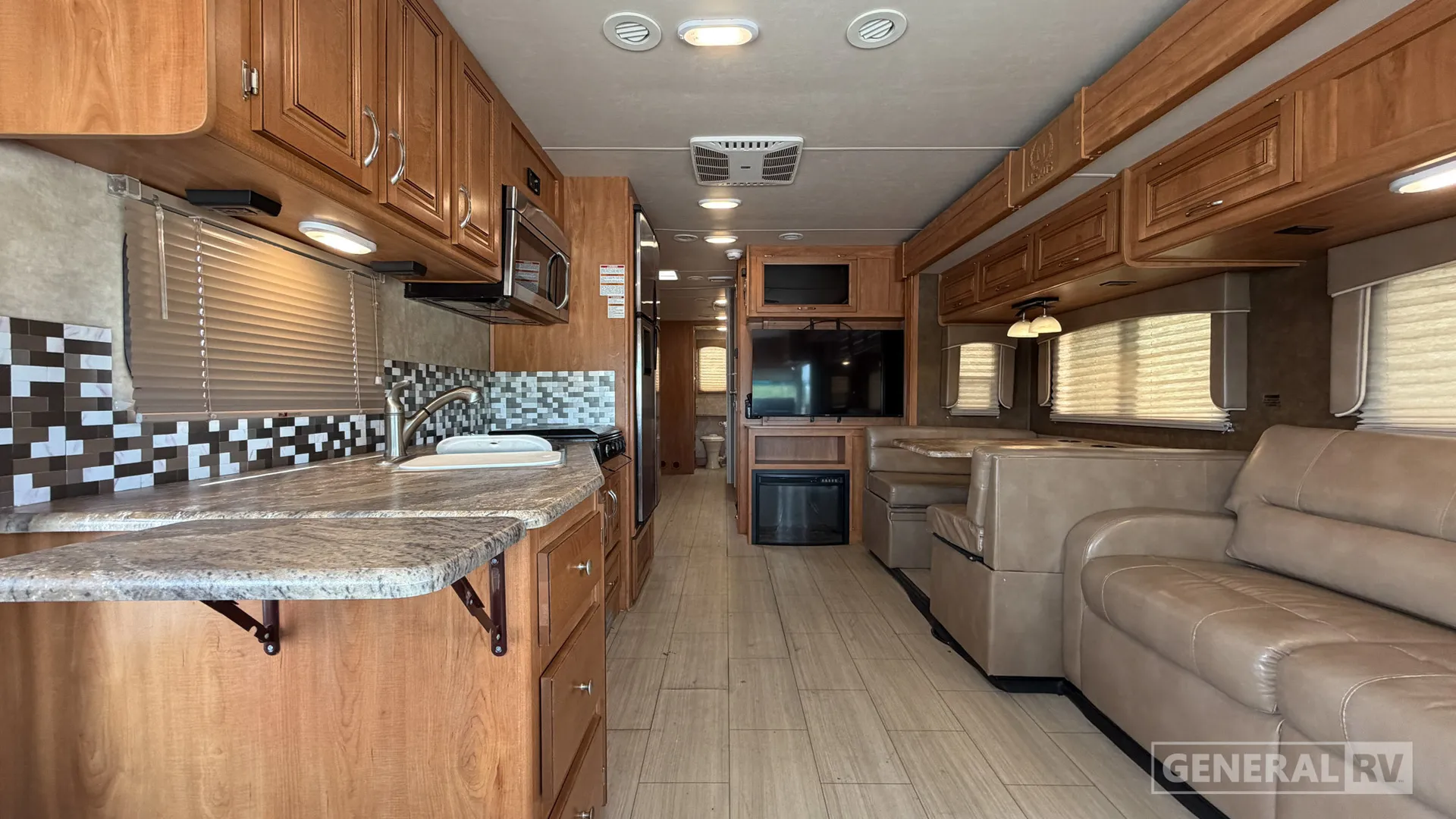 2018 NeXus RV Maybach 37M - Photo 3