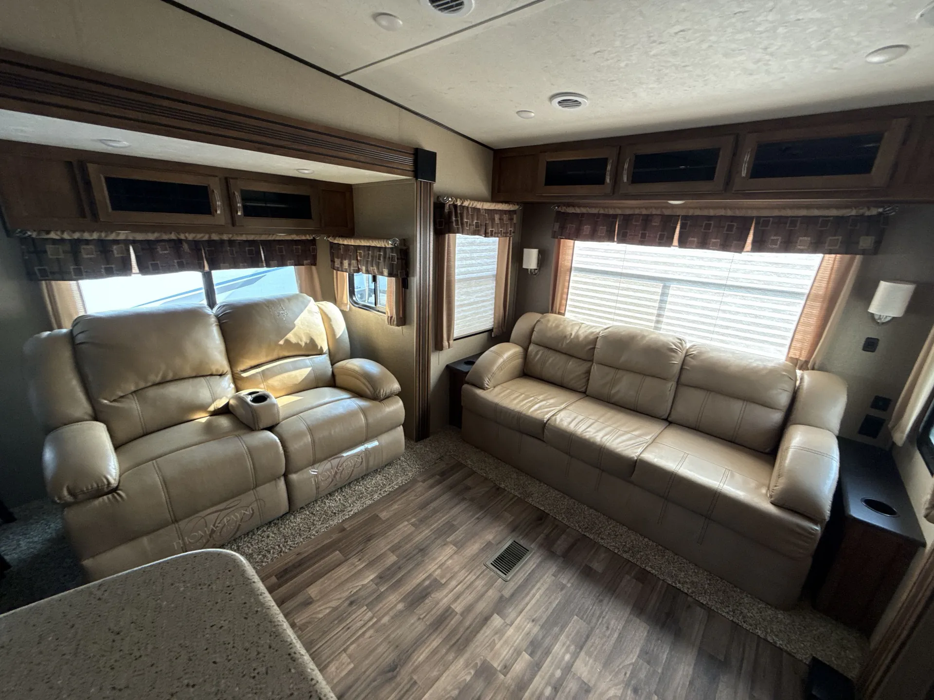 2018 Coachmen Chaparral Lite 30RLS — living area main