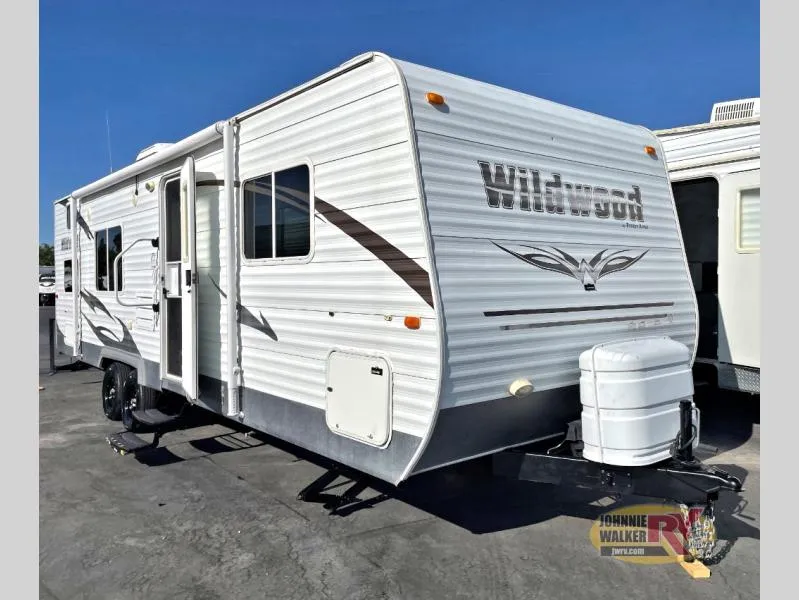 2011 Forest River RV Wildwood 27BHSS - Main photo