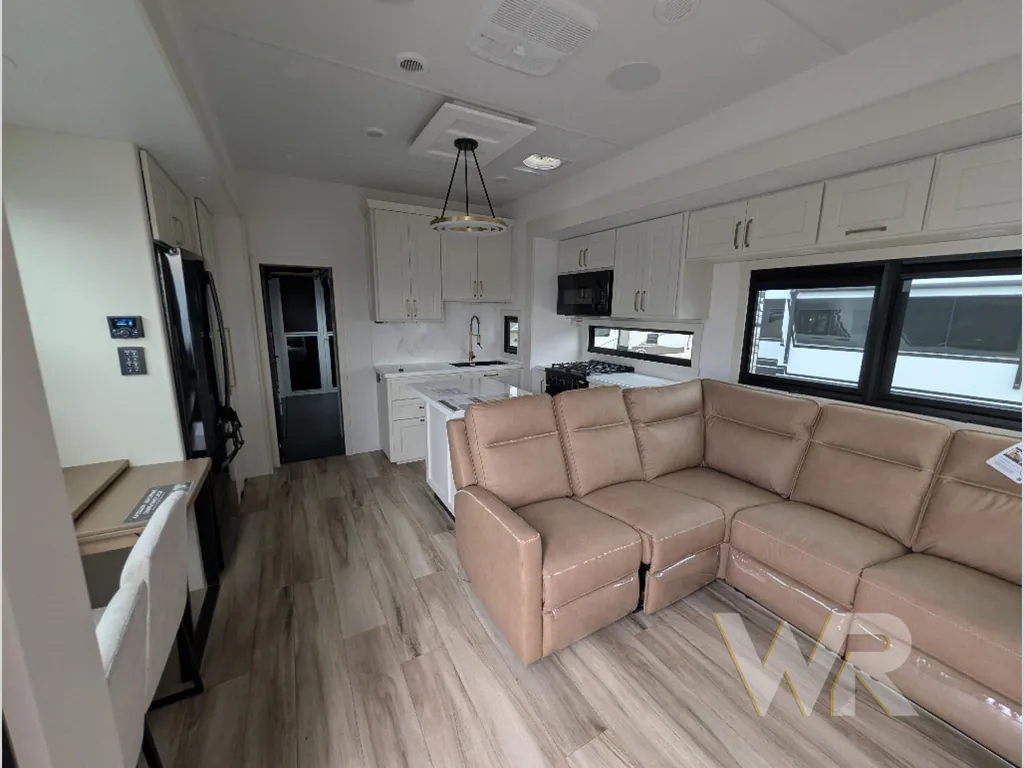 2027 Brinkley Model G 3970, Photos photo 10