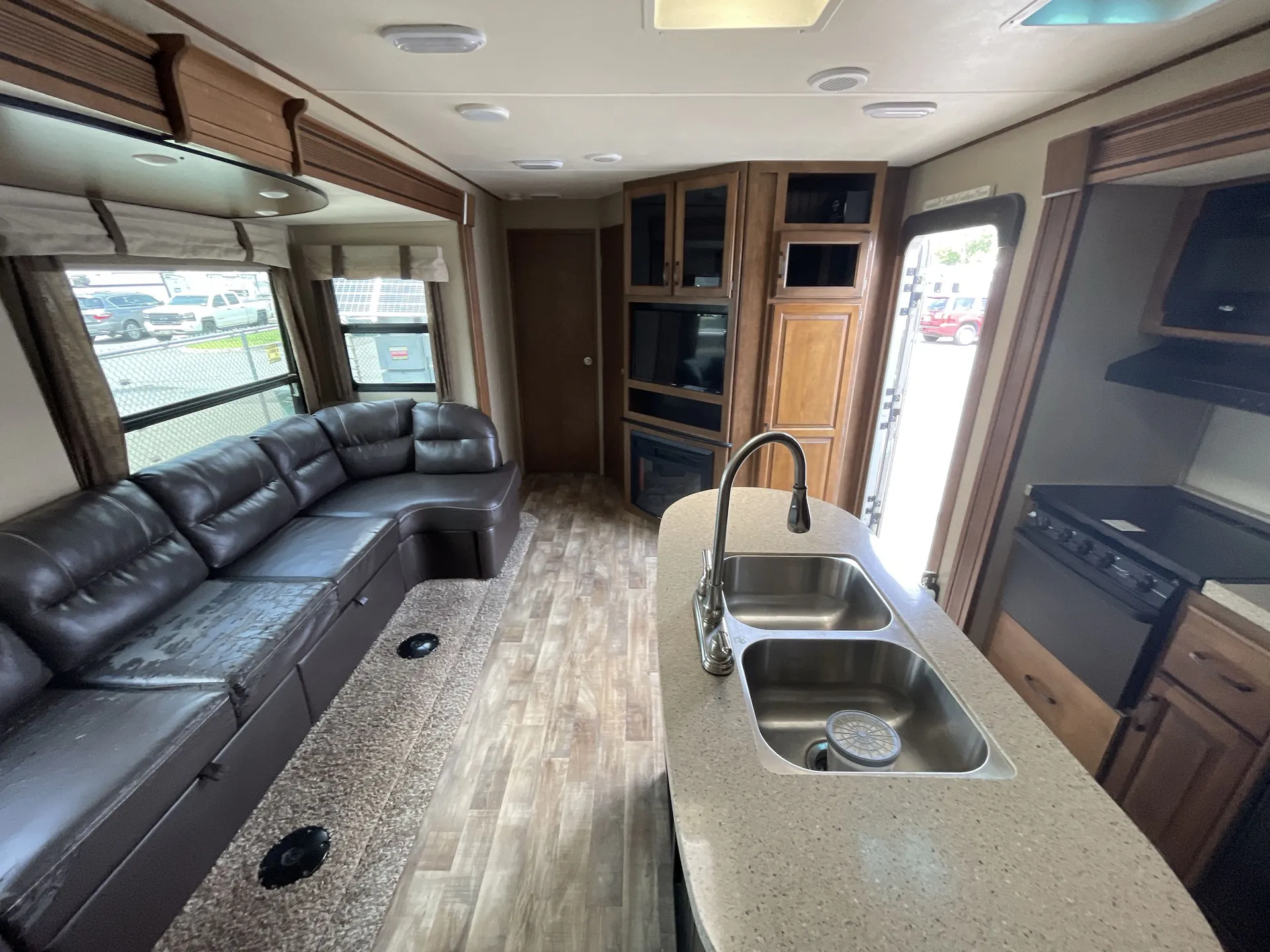 2015 Grand Design Reflection 308BHTS — living area main