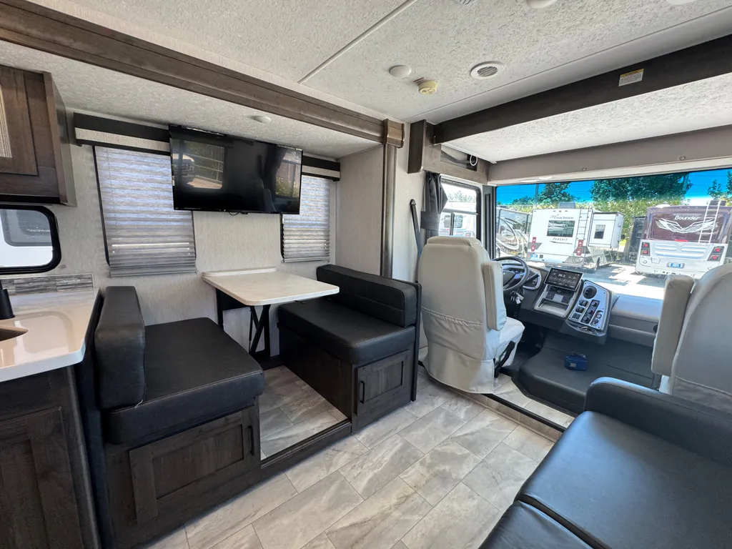 2024 Coachmen Pursuit 31BH, Photos photo 11