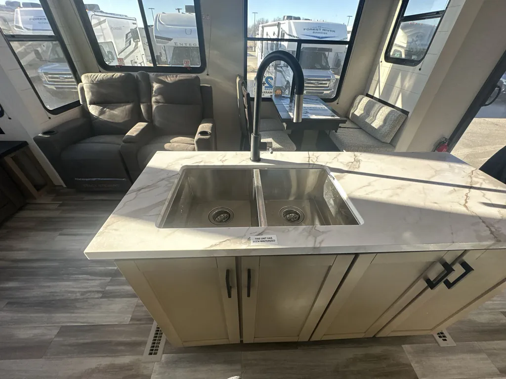 2026 Jayco Jay Flight Bungalow 401LOFT DS, Photos photo 12