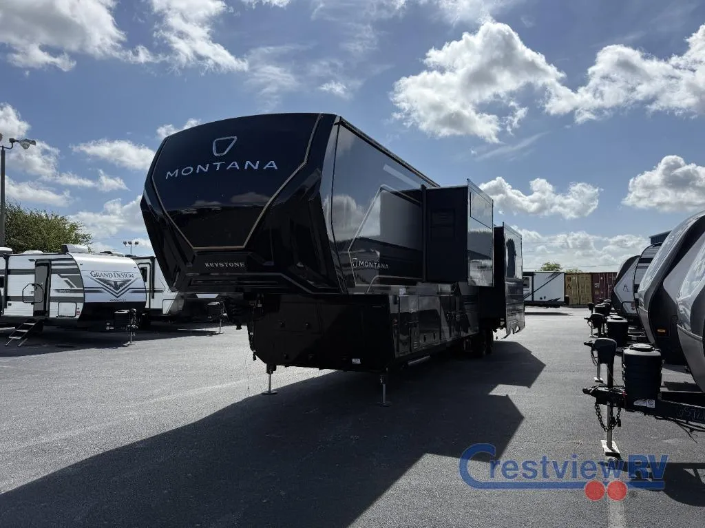 2026 Keystone Montana 3900RK - Photo 3