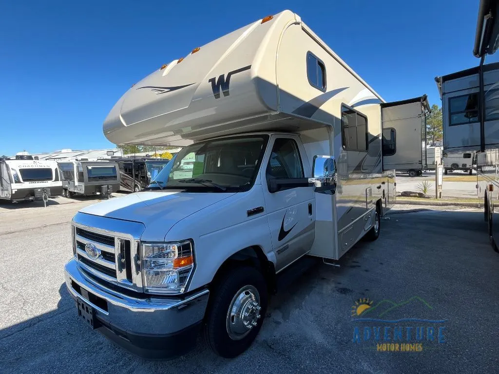 2025 Winnebago Minnie Winnie 22M - Photo 2