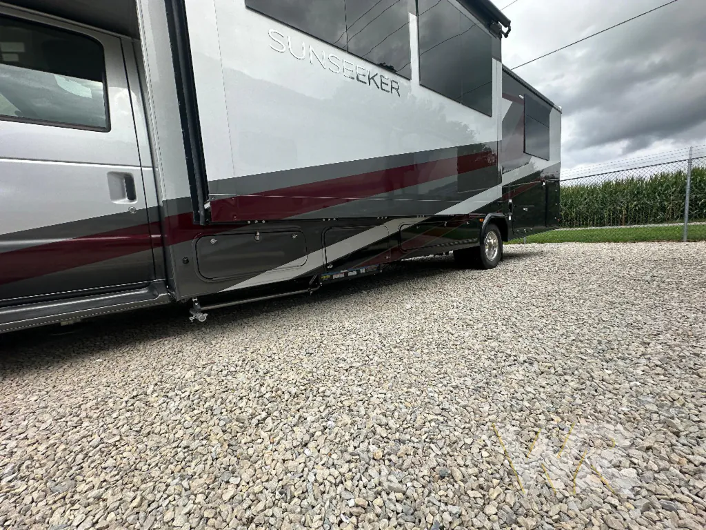 2027 Forest River Sunseeker 3150S, Photos photo 8