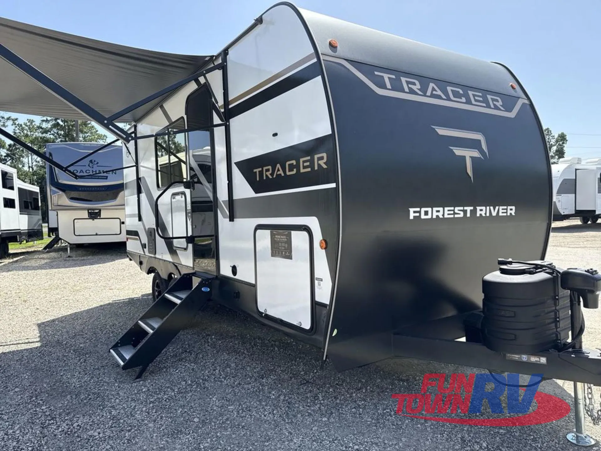 2027 Forest River Tracer 195RB dealer photo 2 from Fun Town RV