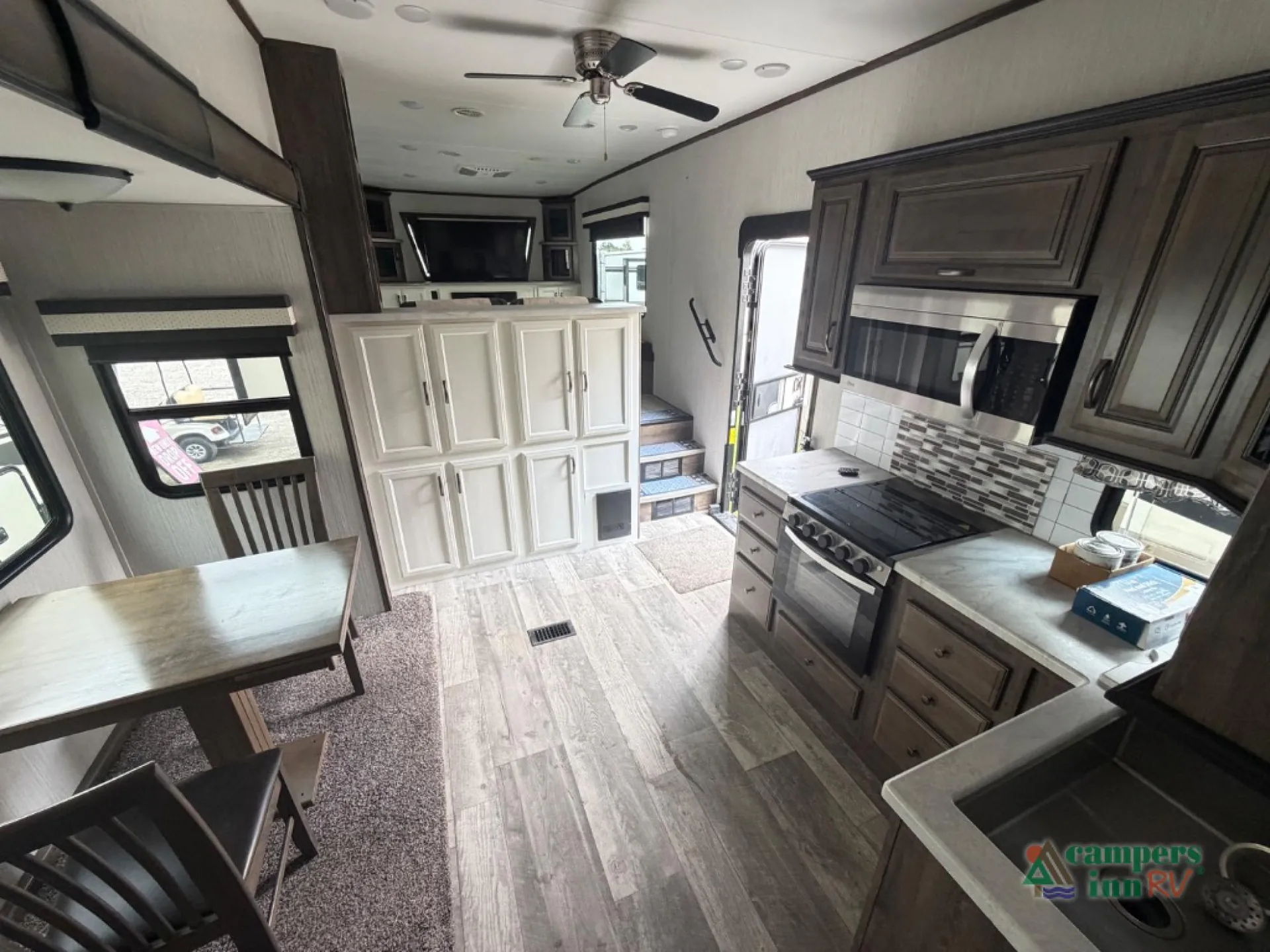 2020 Forest River Sandpiper C-Class 3550FL - Photo 3