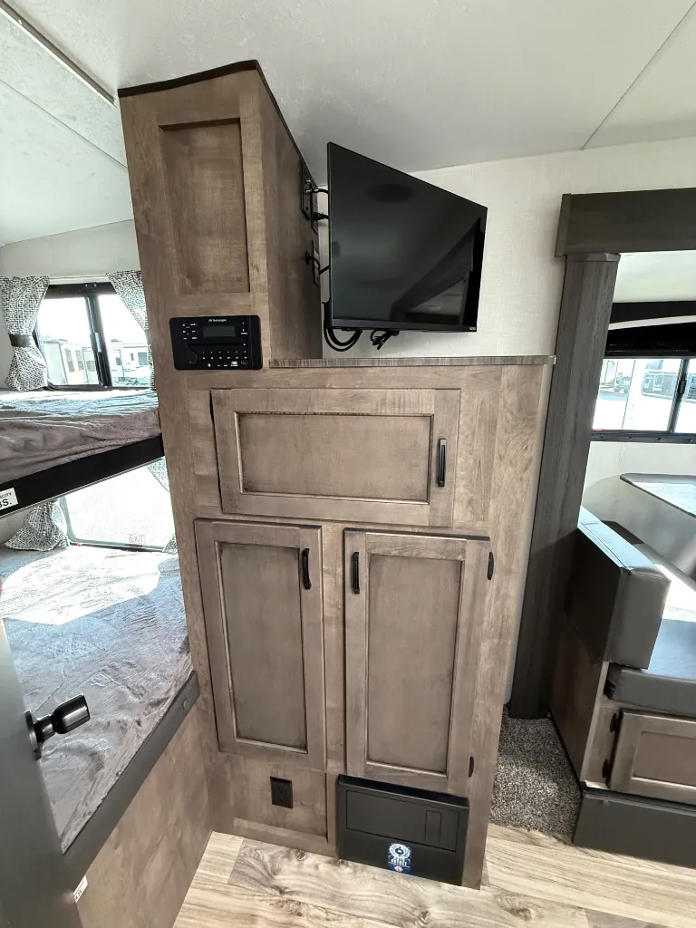 2023 Venture RV Sonic SN211VDB, Photos photo 23