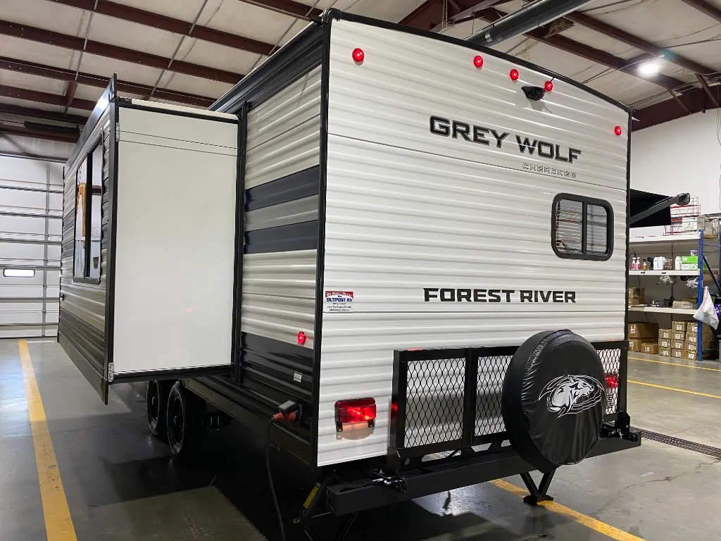 2027 Forest River Cherokee Grey Wolf 26SS — Photo 5