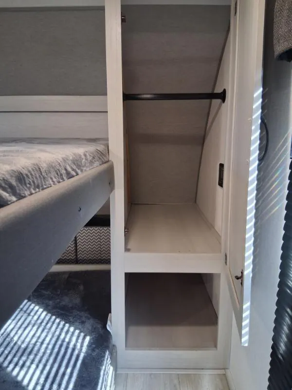 2027 Coachmen Catalina Legacy Edition 333DBDSCK, Photos photo 11