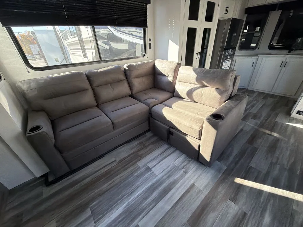 2026 Jayco Jay Flight Bungalow 404LOFT DS, Photos photo 9