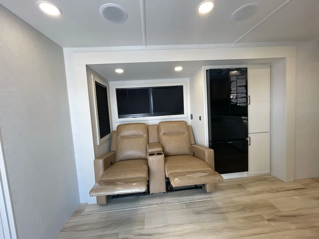 2026 Brinkley Model I 265, Photos photo 19