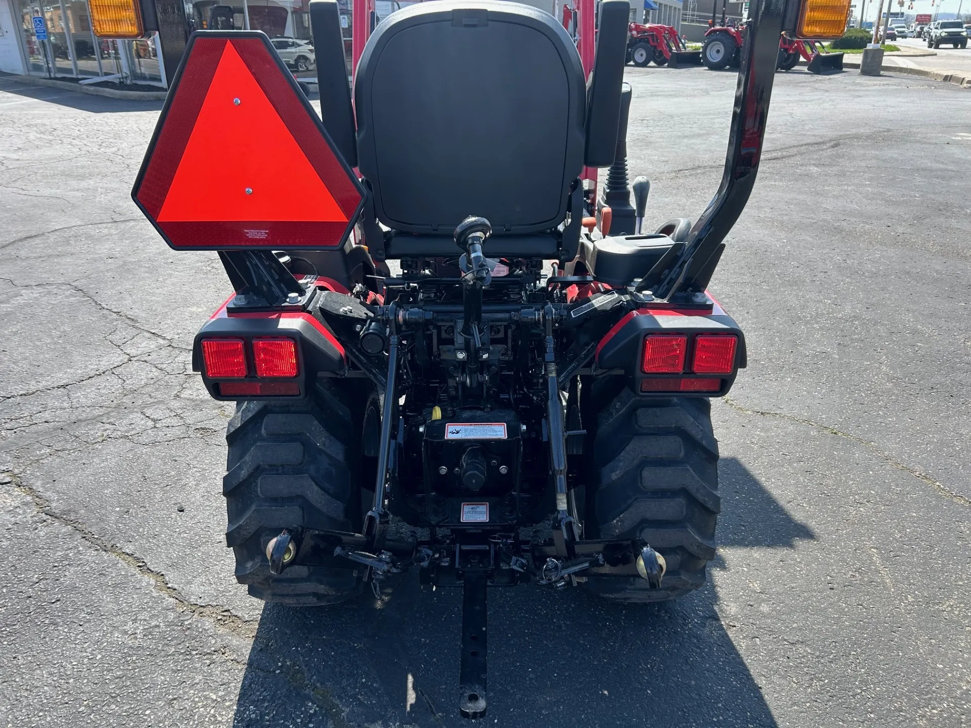 2026 Mahindra 1123 1123 HST - Photo 4