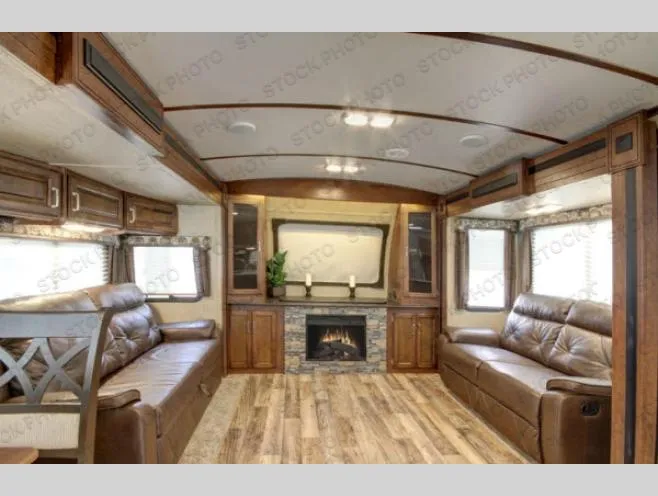 2017 Keystone RV Outback 333FE - Photo 2