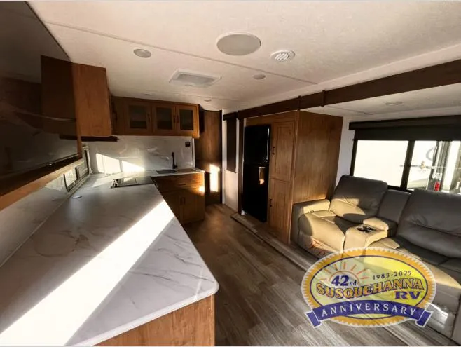 2024 Coachmen Freedom Express Ultra Lite 298FDS - Photo 4