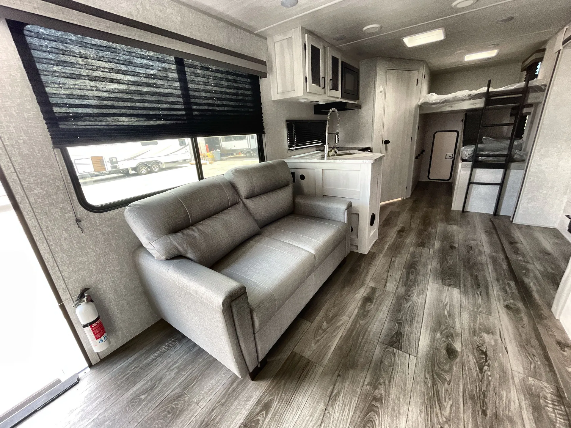 2024 East to West Longitude 285BH — living area main