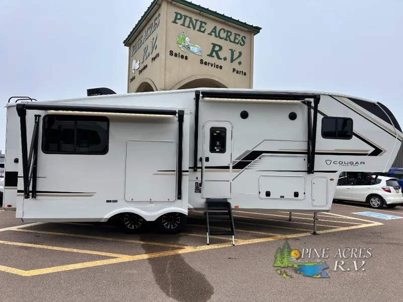 2027 Keystone RV Cougar Half-Ton 26RKE - Photo 2