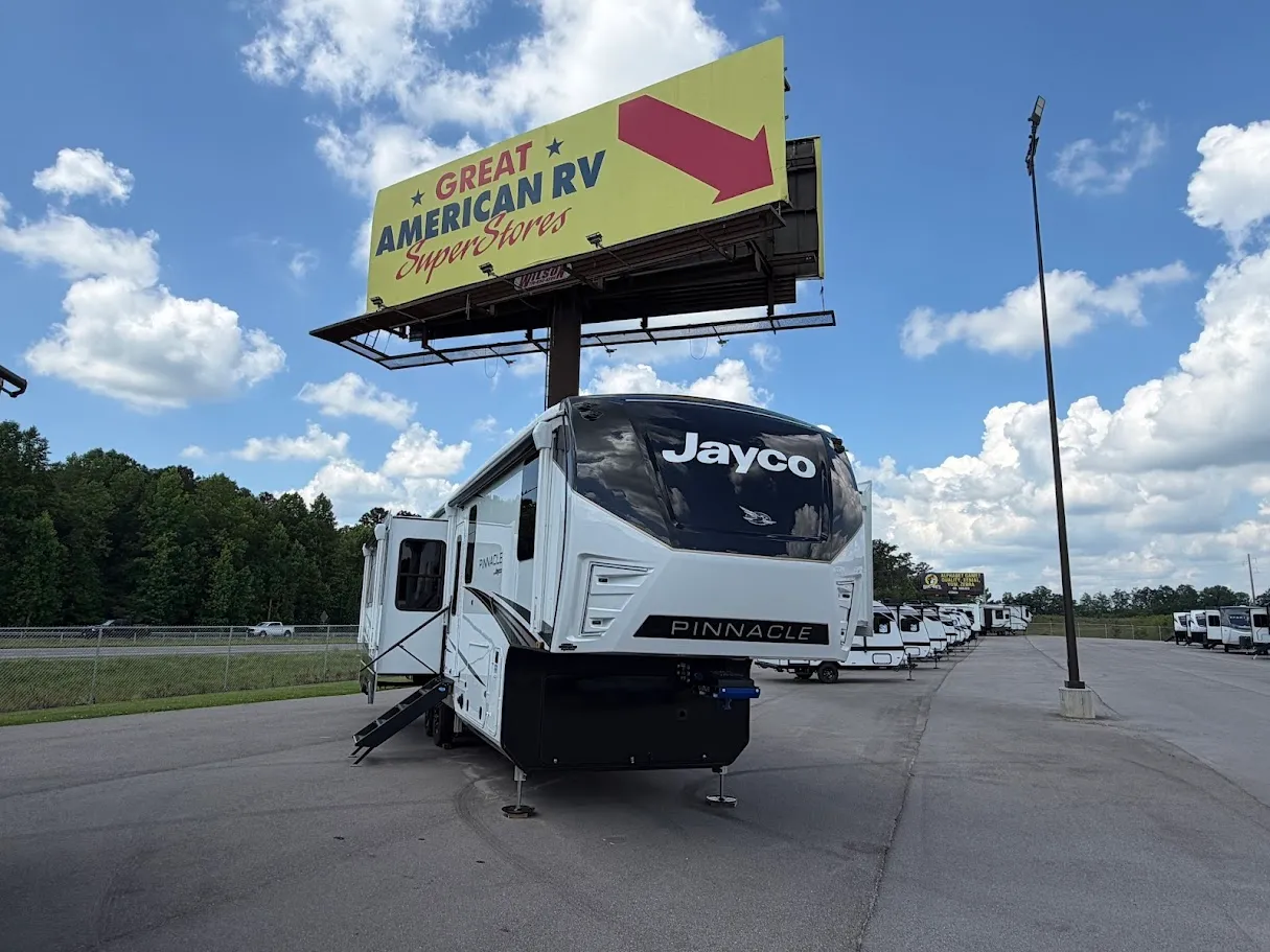 2027 Jayco Pinnacle 32RLTS - Photo 3
