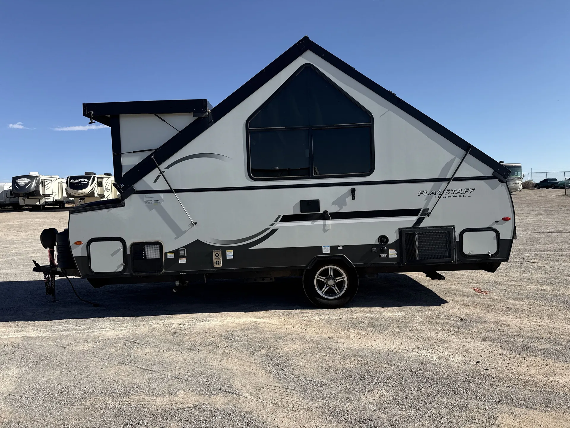 2024 Forest River Flagstaff Hard Side T21DMHW — off campside