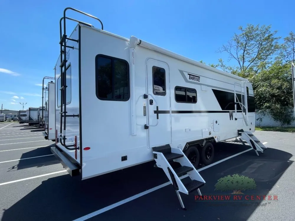 2026 Winnebago Thrive 25RLS - Photo 3