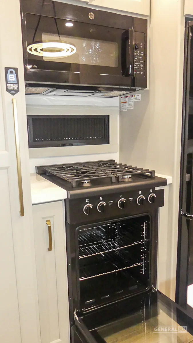 2025 Brinkley Model G 4000, Photos photo 29