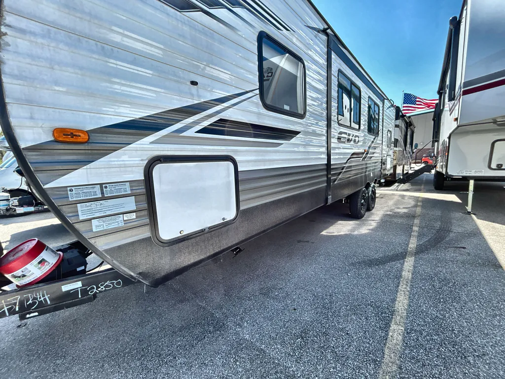 2022 Forest River EVO T2850, Photos photo 6