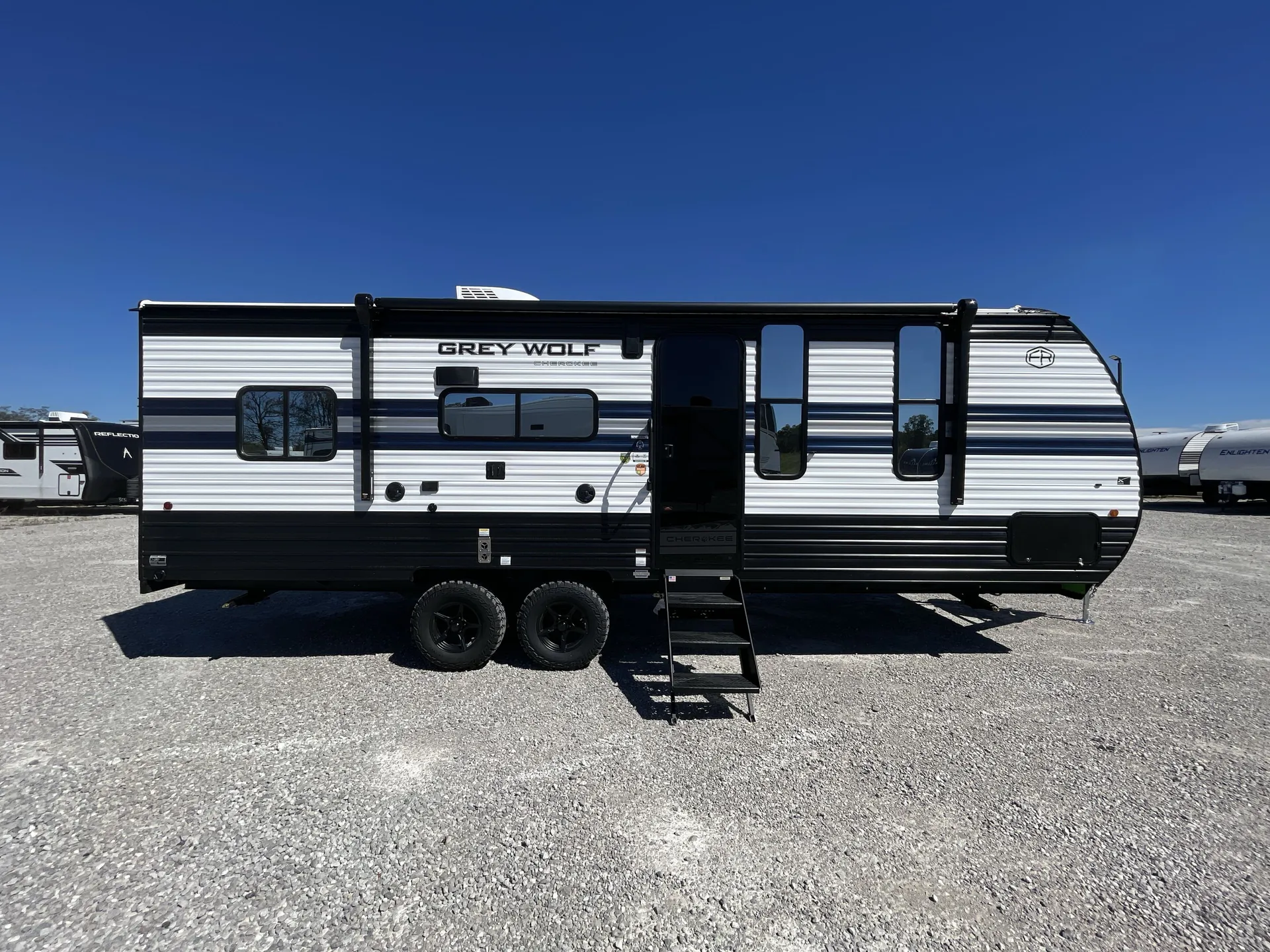 2027 Forest River Cherokee Grey Wolf 22RR — campside