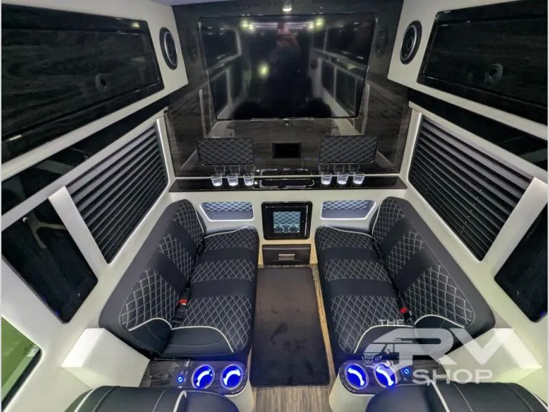 2026 OGV Luxury Coach VCRUISE 10OB - Photo 4