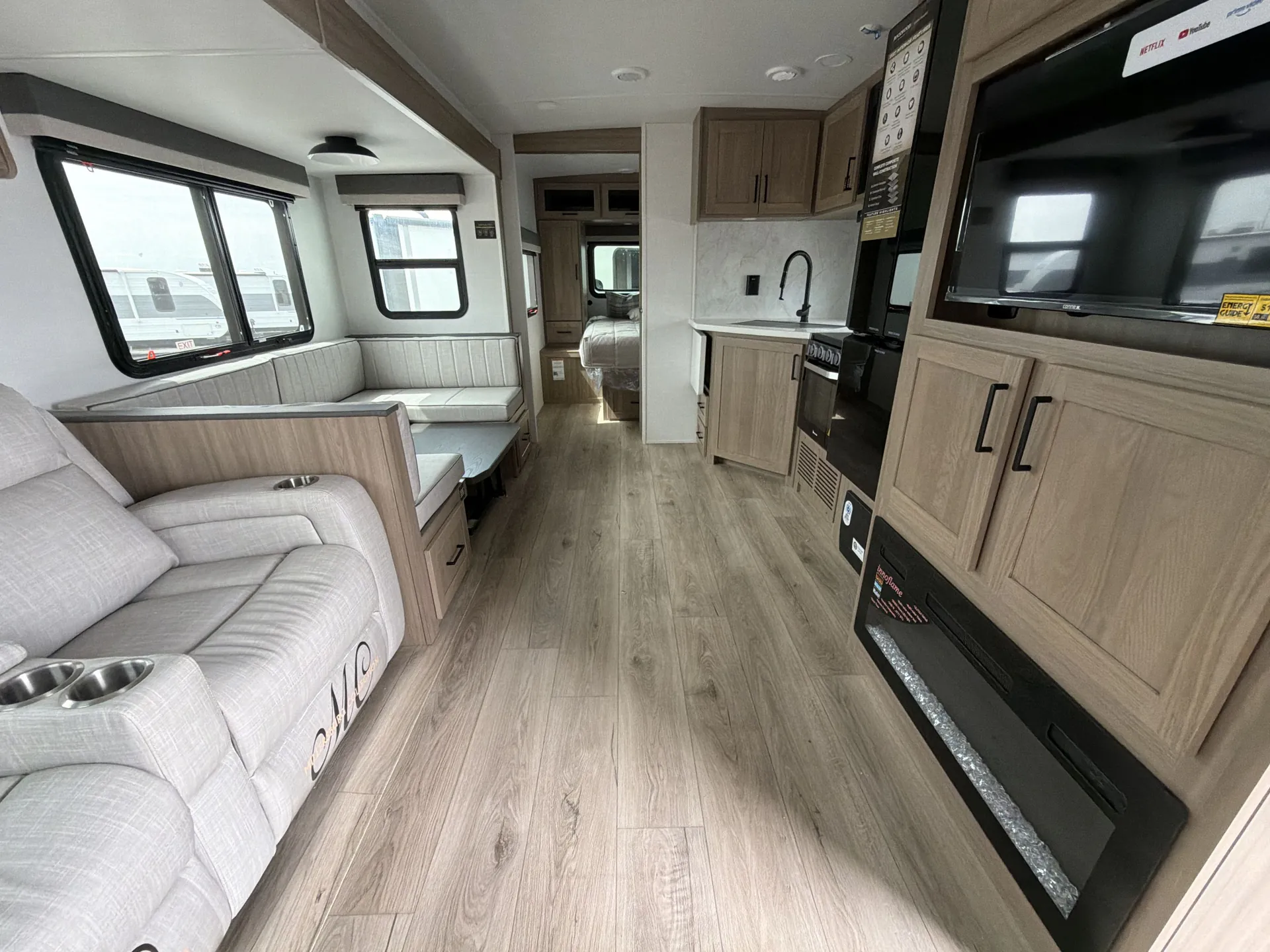 2027 Forest River Rockwood Ultra Lite 2706BH — living area main