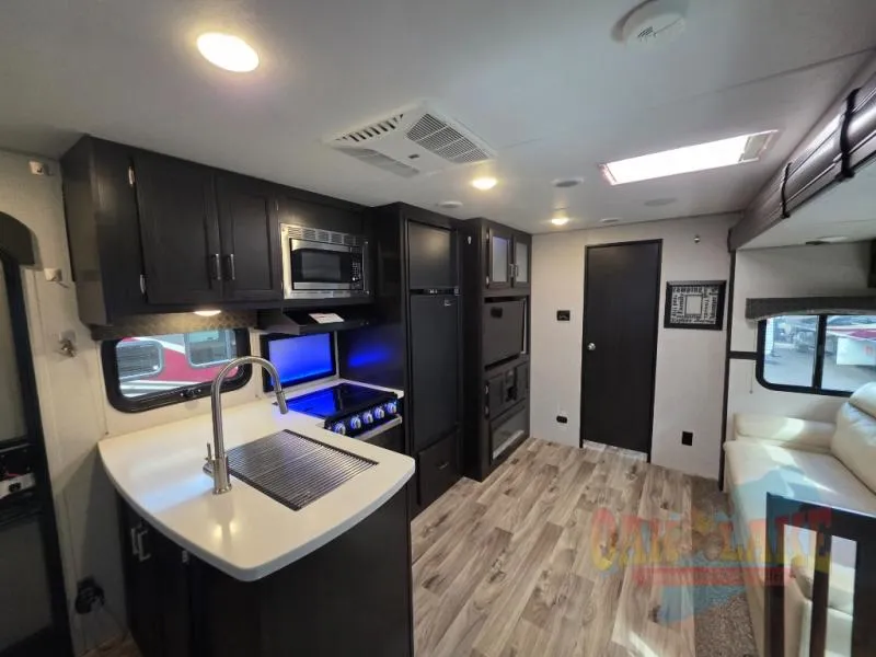 2021 Venture RV SportTrek Touring Edition 302VRB - Photo 3