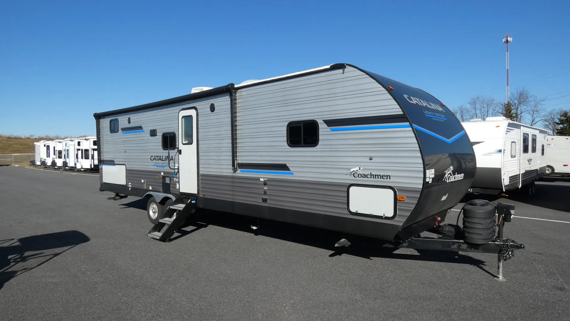 2023 Coachmen Catalina Legacy 293TQBS - Photo 2