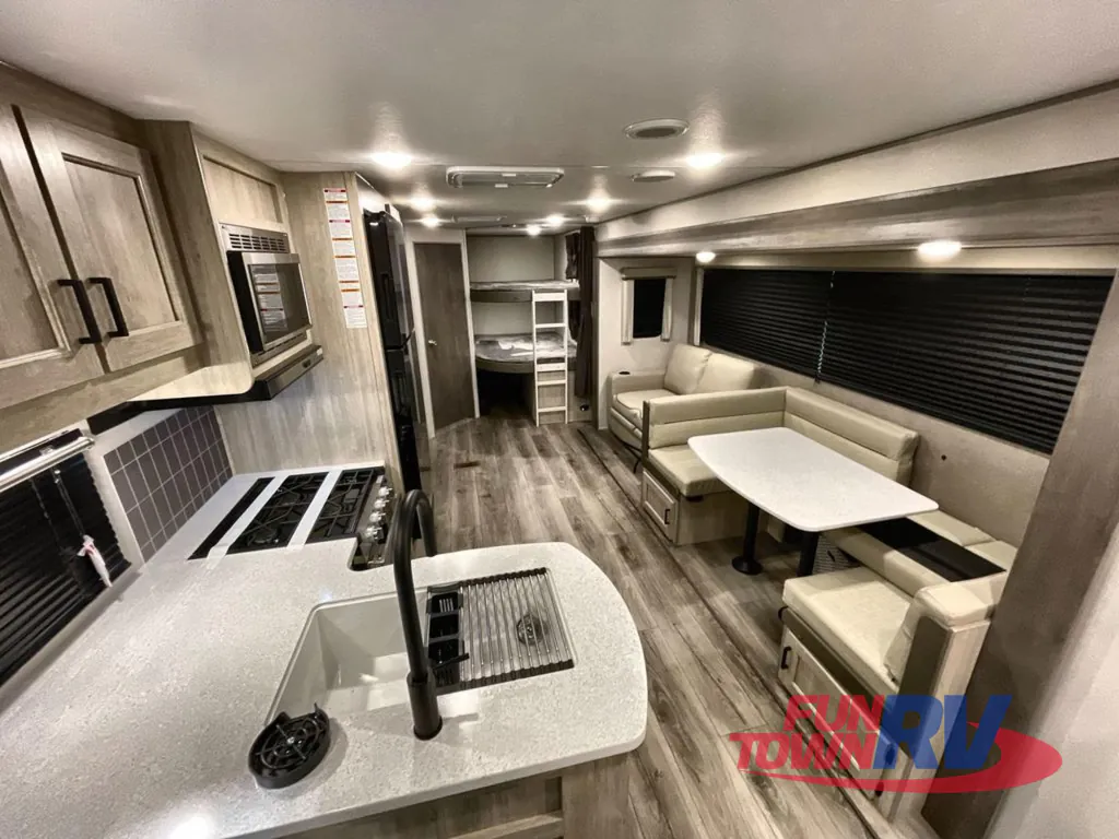 2026 Coachmen Catalina Legacy Edition 273DBHCK, Photos photo 14