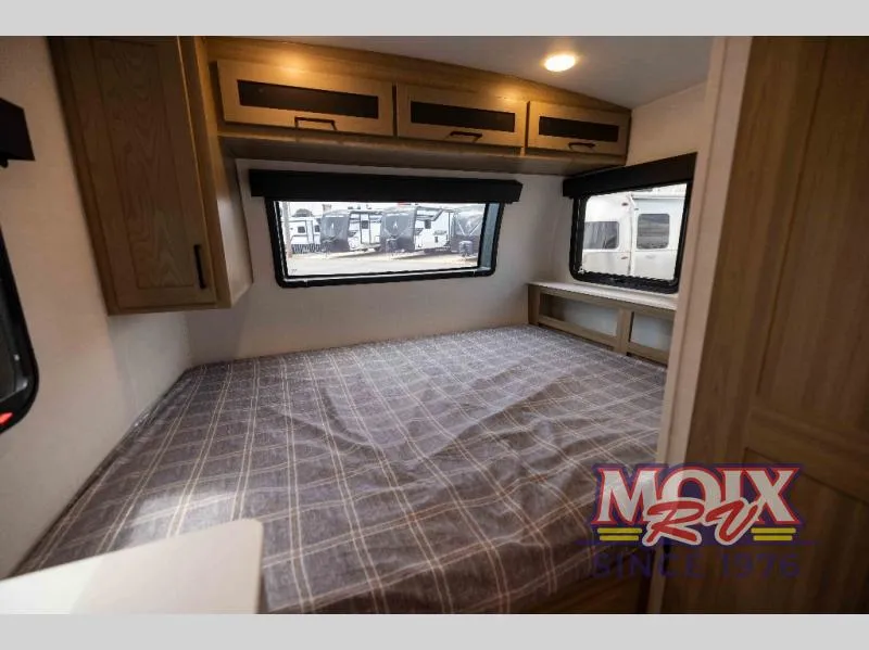 2027 Forest River RV Flagstaff E-Pro 191RLS - Photo 4