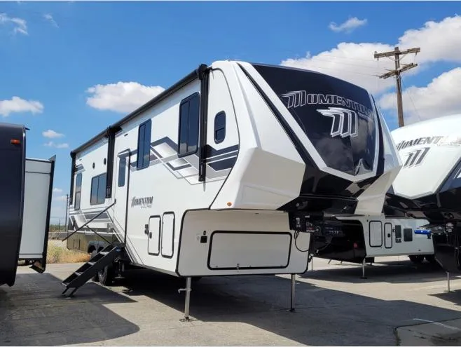 2026 Grand Design Momentum G-Class 325G - Photo 2