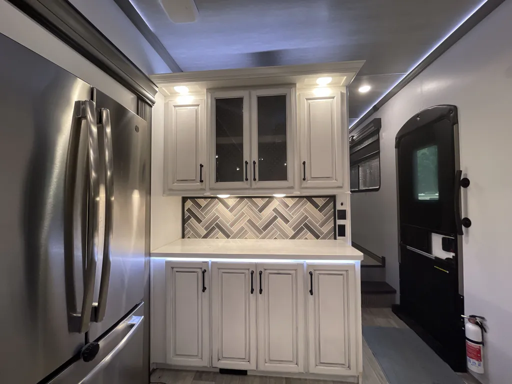 2022 Keystone Montana 3813MS, Photos photo 17