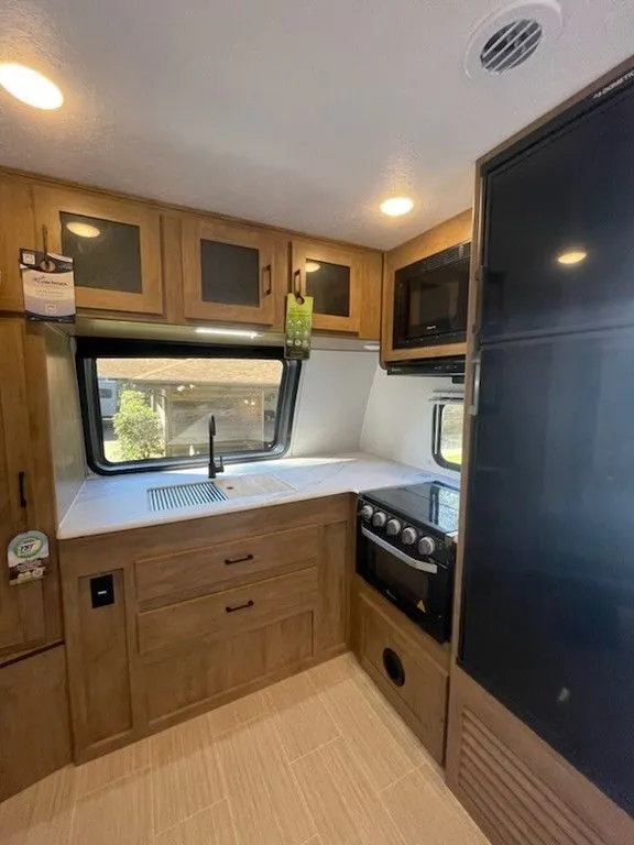 2025 Coachmen Freedom Express 259FKDS - Photo 3