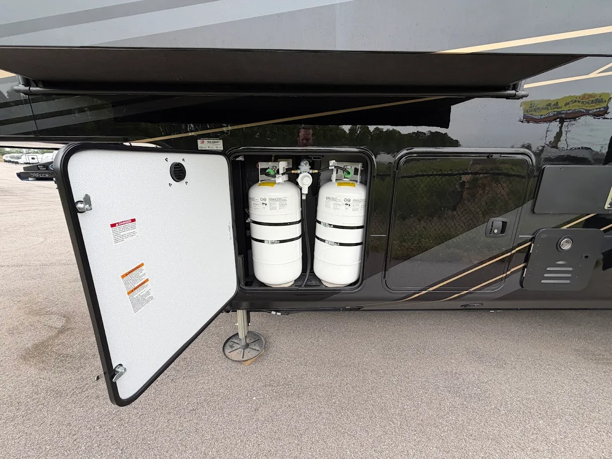 2026 Jayco Pinnacle 39FLOK - Photo 4