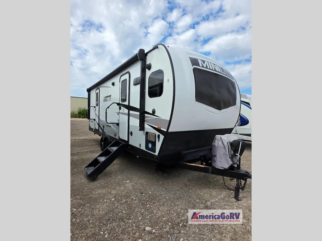 2023 Forest River Rockwood Mini Lite 2516S, Photos photo 2