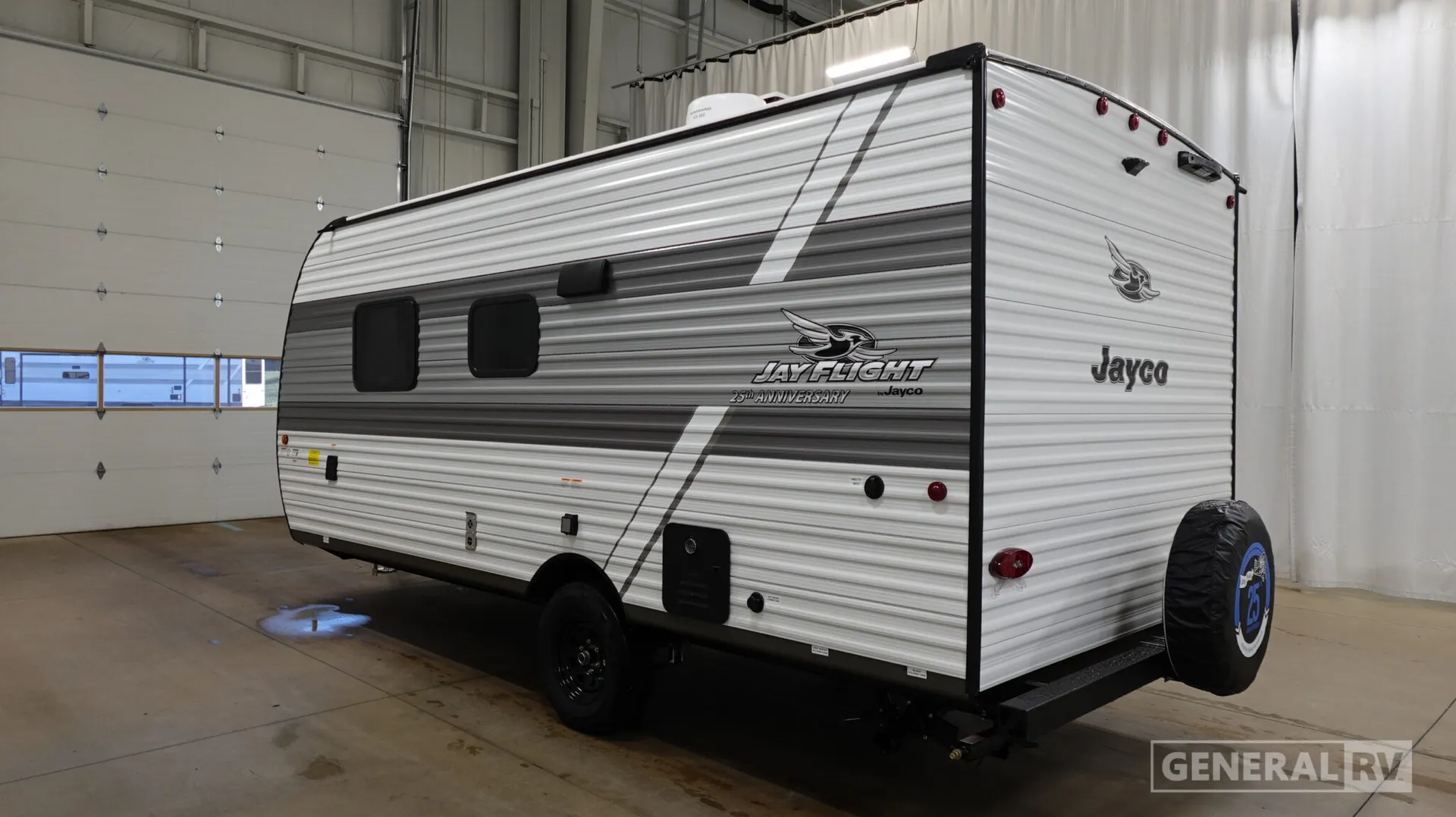 2027 Jayco Jay Flight SLX 175FQ - Photo 4