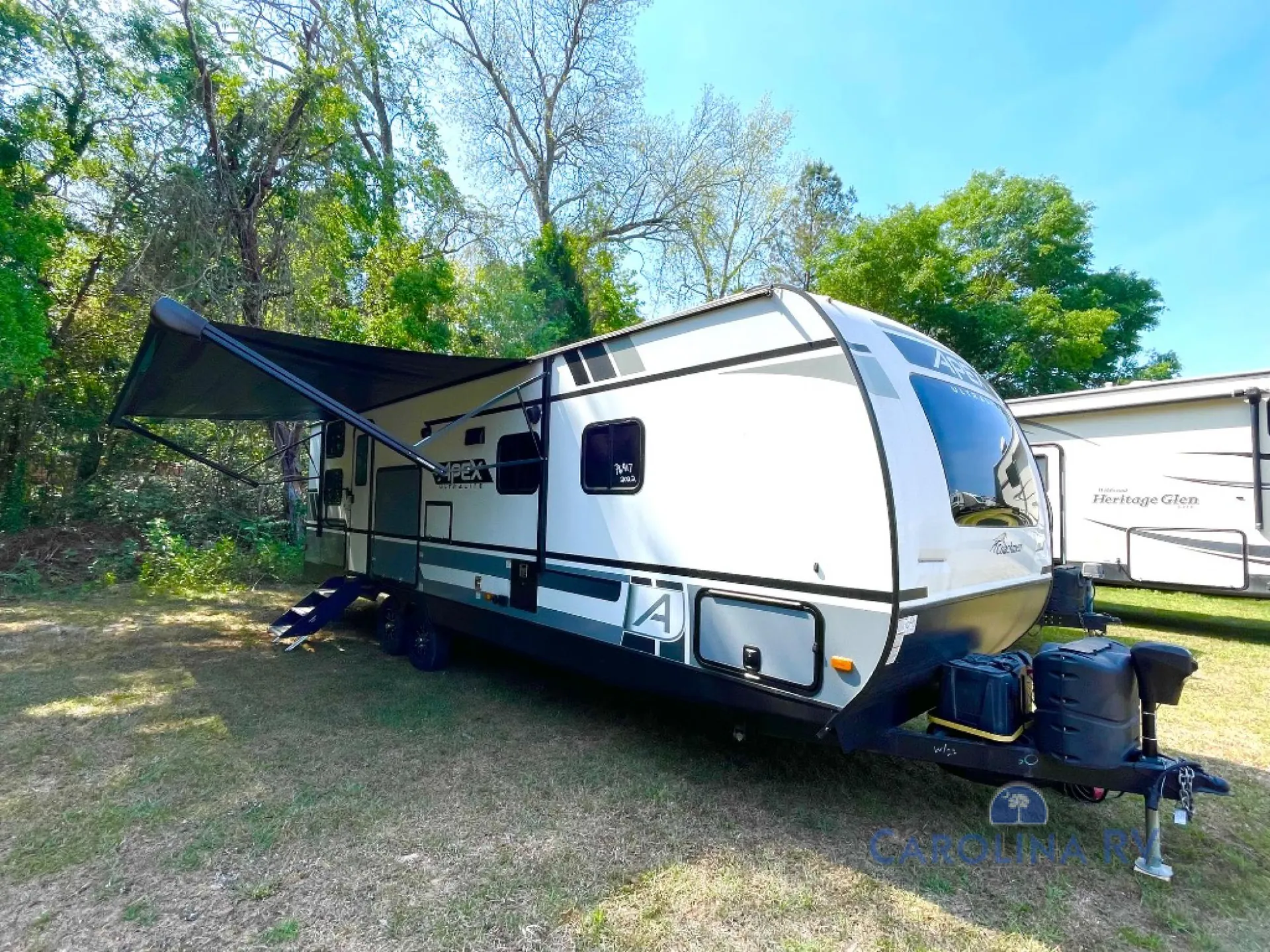 2022 Coachmen Apex 284BHSS - Photo 2
