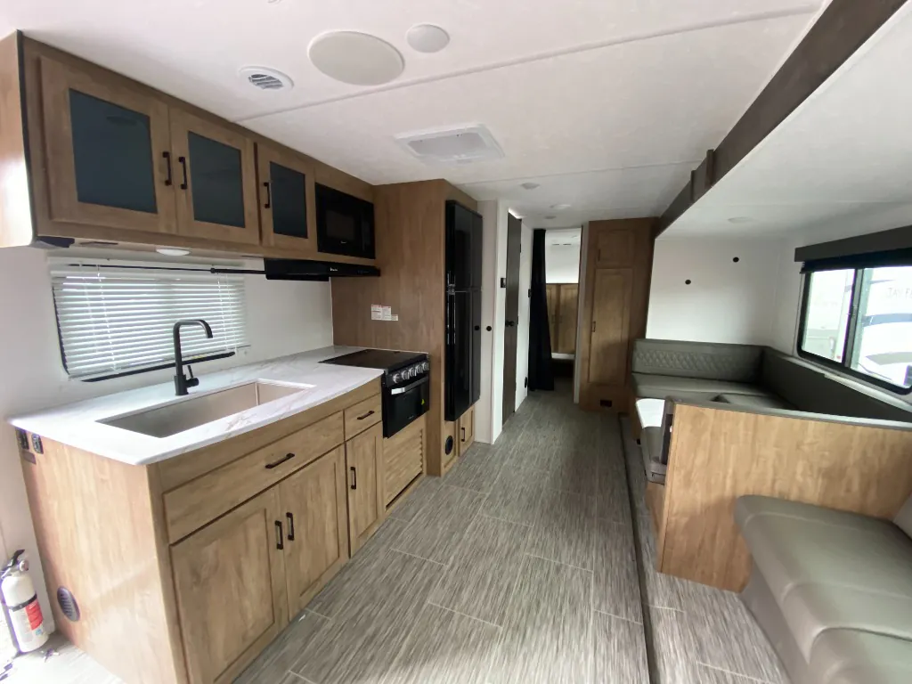 2024 Coachmen Freedom Express Select 29SE, Photos photo 22