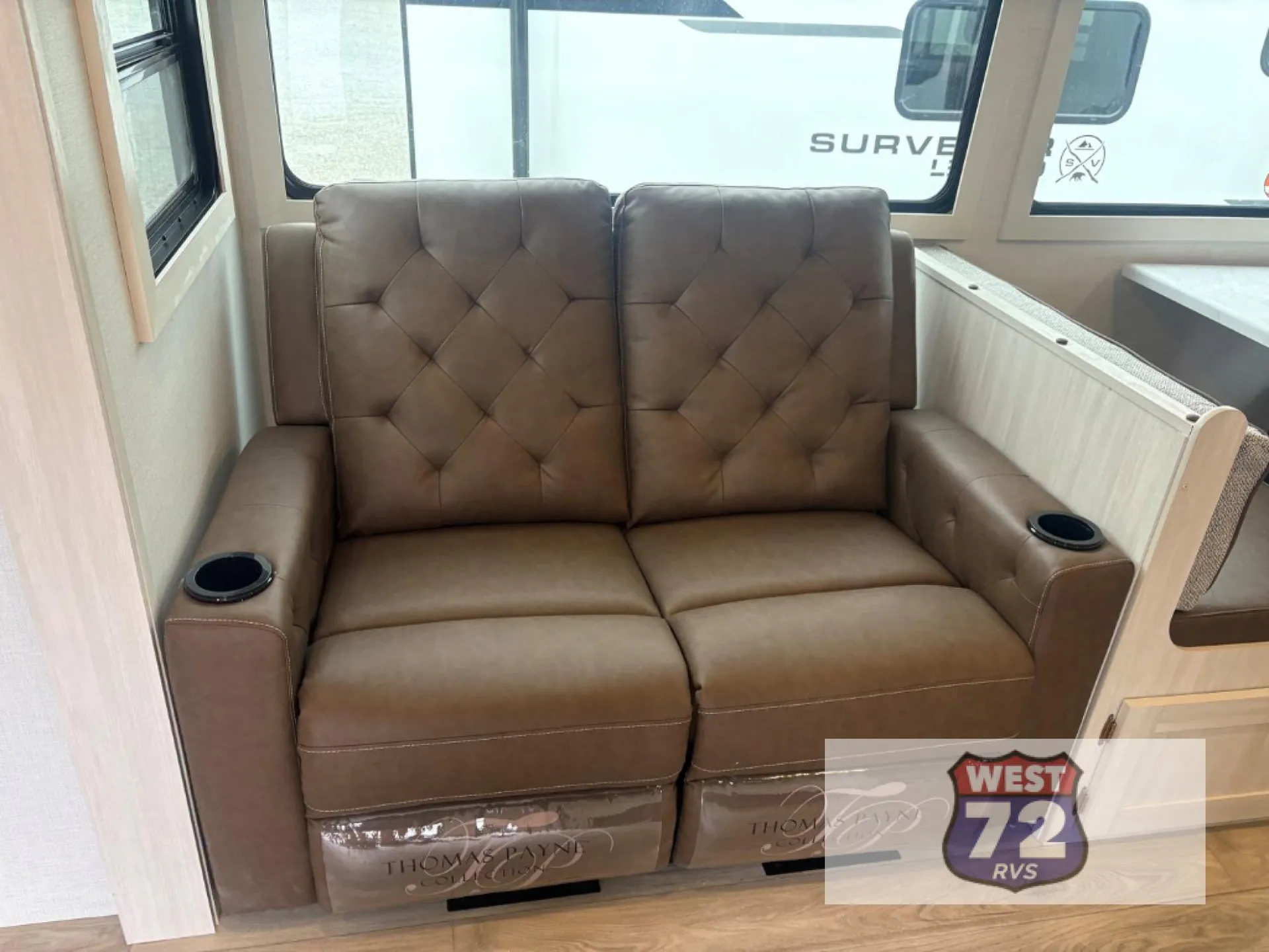 2026 Forest River Surveyor Legend 296QBLE — Photo 5