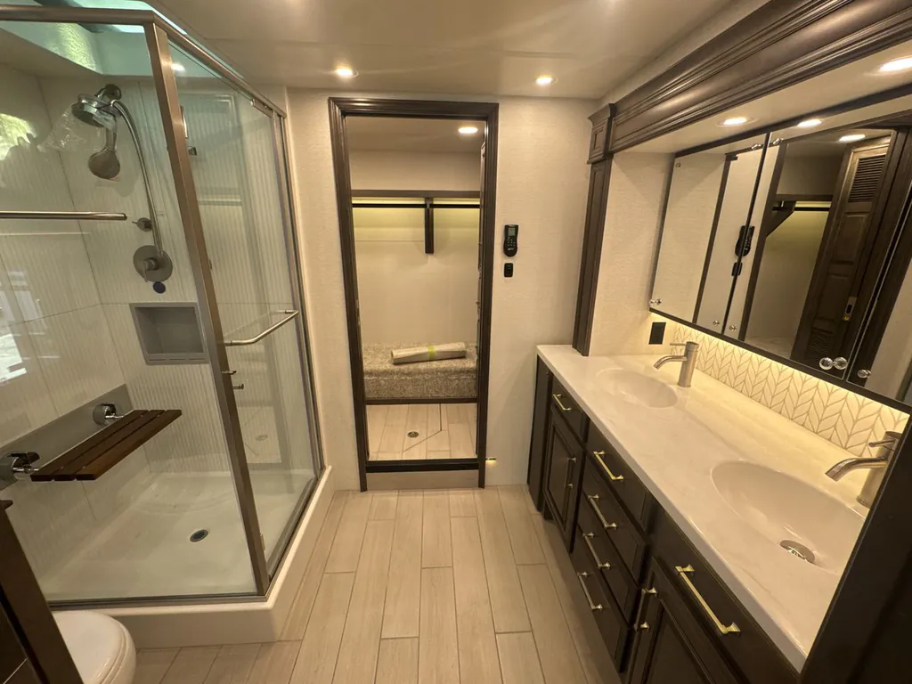2026 Entegra Coach Aspire 44D, Photos photo 9
