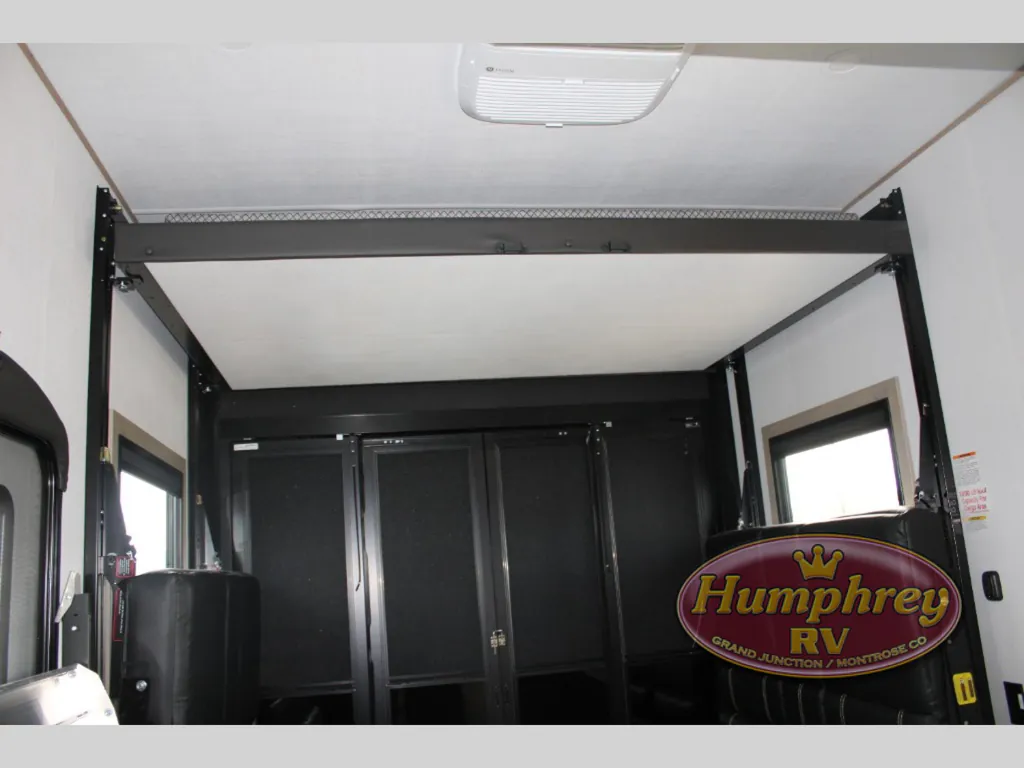 2025 Keystone Raptor 433, Photos photo 20