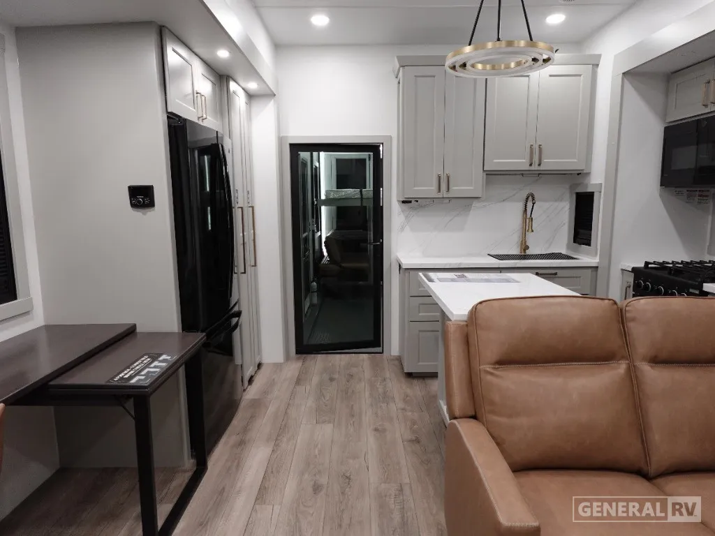 2026 Brinkley Model G 3950 - Photo 4