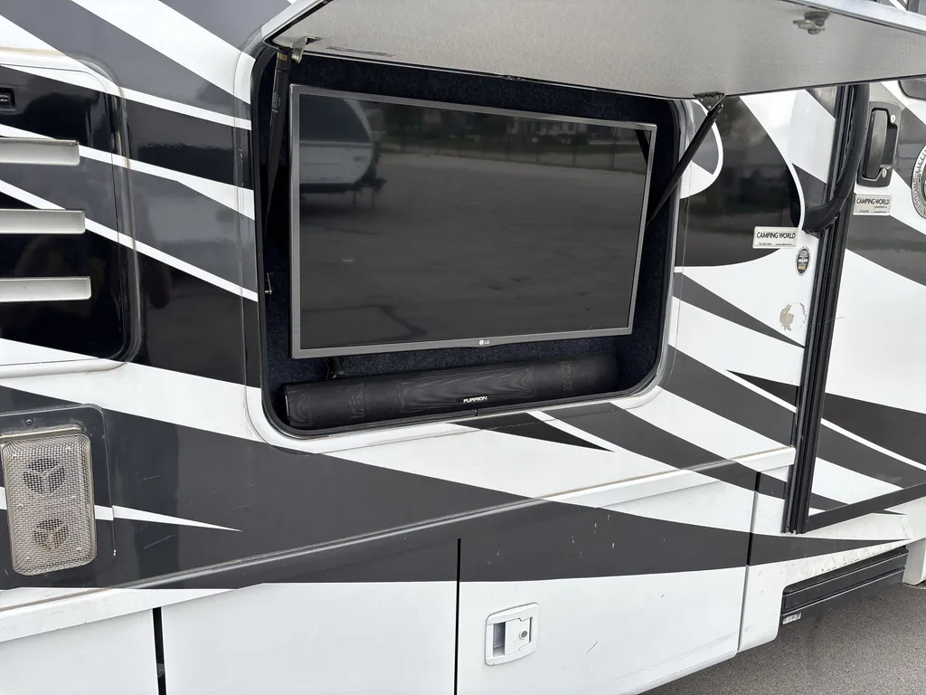 2017 Tiffin Wayfarer 24 QW, Photos photo 17